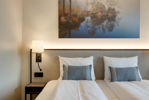 Classic Double Room with Lake view
