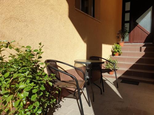 RORO Residence - 2 apartamente într-o vilă central – khách sạn tại The Upper Town