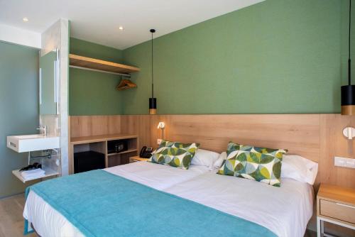 Hotel Seasun Aniram - image 4