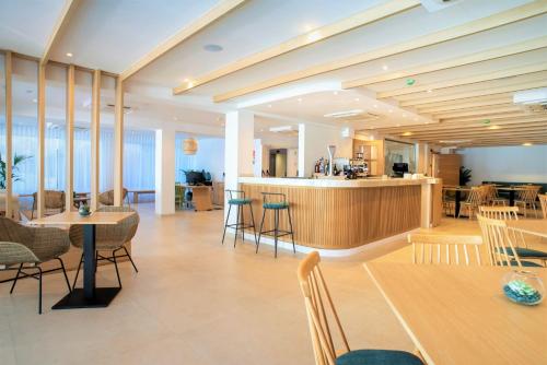 Hotel Seasun Aniram - image 5