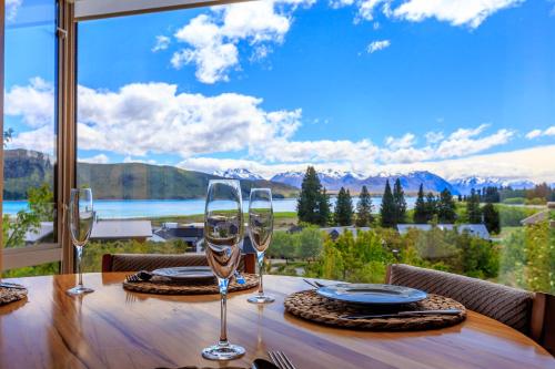 Glacier Rock Lakeview House - Accommodation - Lake Tekapo