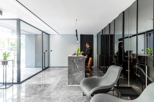 The Duke Boutique Suites - image 11