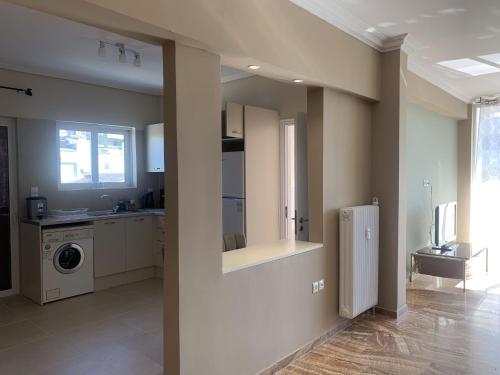  Private rooms in spacious flat Marousi in Athen