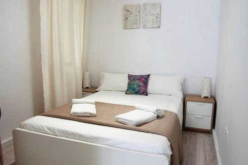 CITY CENTER BIG APARTMENT-FAMILY & FRIENDS-5 Beds, Málaga (photo 7)