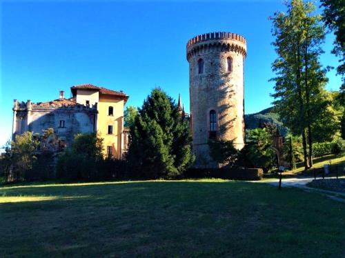  Castello Malabaila di Envie, Unterkunft in Envie