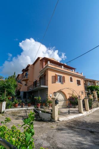  Villa Anna Apartments in Ýpsos