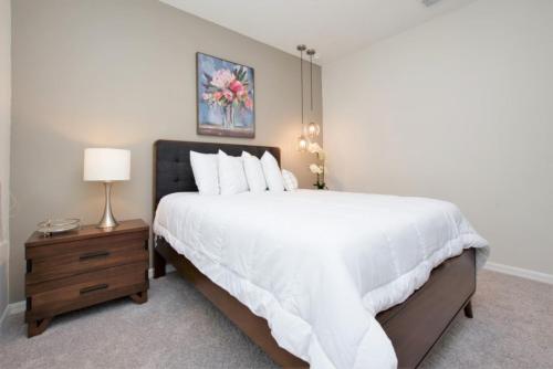 Beautiful Townhome with Private Pool Close to Disney Orlando Townhome 3111