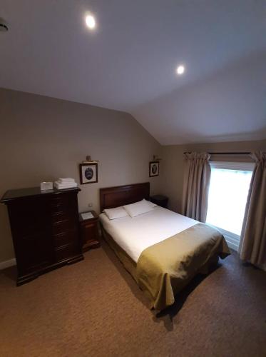 JBs Bar & Guest Accommodation - image 9