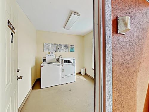 Modern Beachside Gem with 2 On-Site Pools & Hot Tub condo - image 2