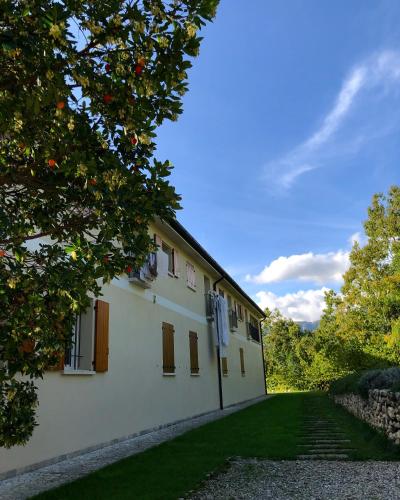 BeeHouse - La Casa delle Api Agriturismo - Apartment - Borso del Grappa