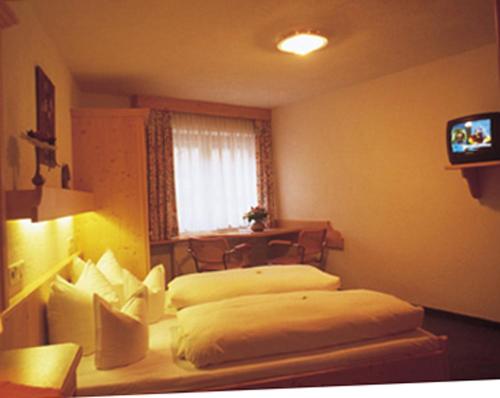 Hotel Zum Hirschen Room Type - Triple Room