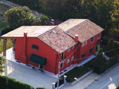 B&B Al Lauro in อัสโซโล