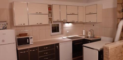 House Sandra - image 6