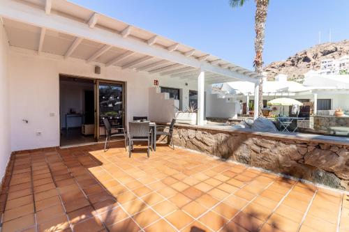 Flatguest Playa del Cura +Beach +Terrace +Garden - image 8