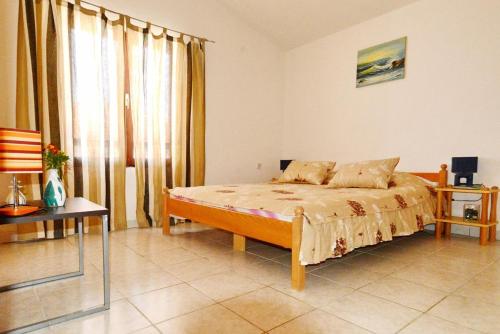 Apartment Pirovac 6447c - image 8