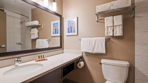 Best Western PLUS Calgary Centre Inn