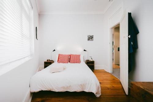 Coastal Penthouse at Coogee Beach - image 7