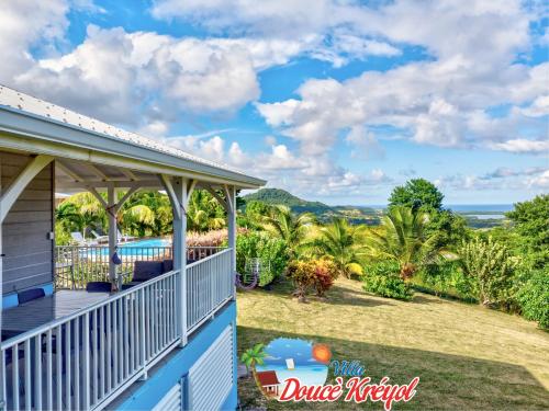 Villa "Doucè Kréyol" (Villa "Douce Kreyol") in Le Robert