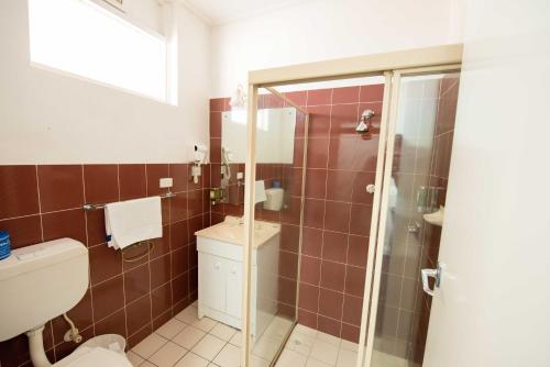Double room, economy, restricted to adults only