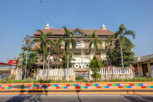 Super OYO 1803 Hotel Sarangan Permai