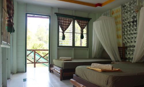 Chill Out Bar and Bungalows in Ton Sai