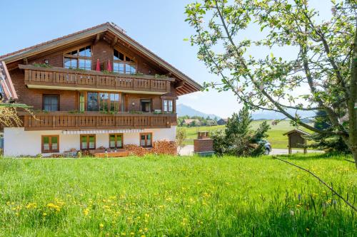 Gästehaus Mooswiese - Apartment - Ofterschwang