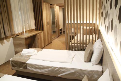 Student Hotel Mostar - image 6