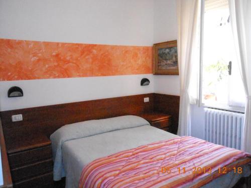 2 twin beds
