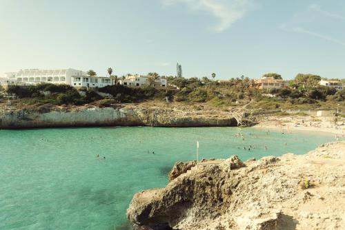 ICON Valparaiso by Petit Palace - Adults Only - main image