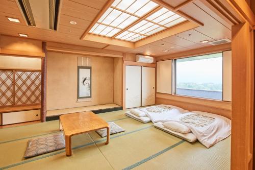 6 futon beds