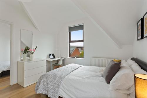 River Rooms Nottingham - image 2