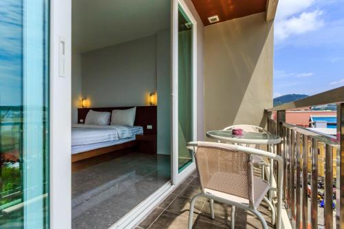 Altan/terrasse, 77 Bangla Hotel in Phuket