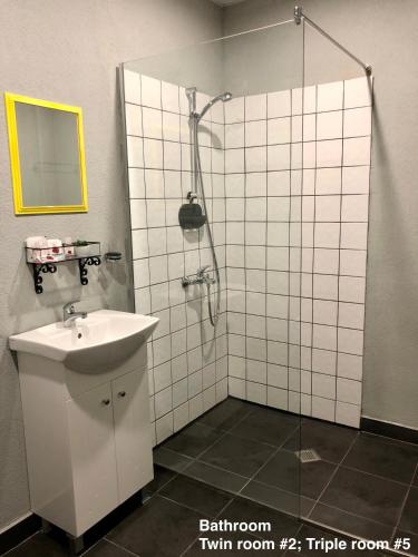 SKYLER GUEST HOUSE - image 6