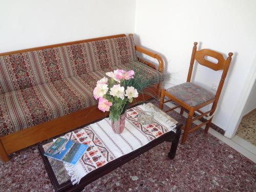  In the village near the Sea. in Órmos