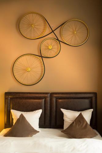 Hotel The Neufchatel - image 9