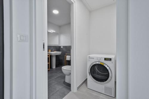 Urban House Carducci - Studios - image 8