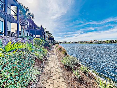 New Listing! Lakefront Villa with Pool Near Beach Duplex - image 2