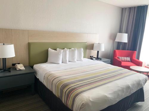 Sonesta Essential IAH Airport JFK Boulevard