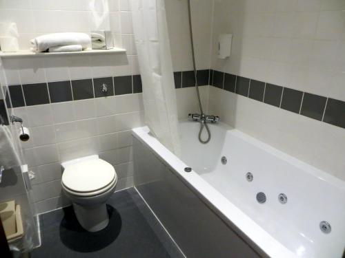 The Waterside - image 12