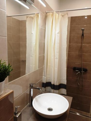 Mediterrán Villa Kecskemét - image 3