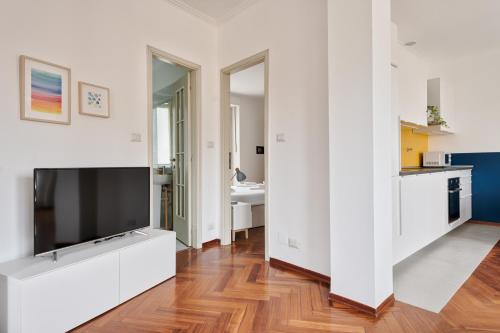 Urban House Carducci - Attic - image 8
