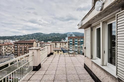 Urban House Carducci - Attic - image 7