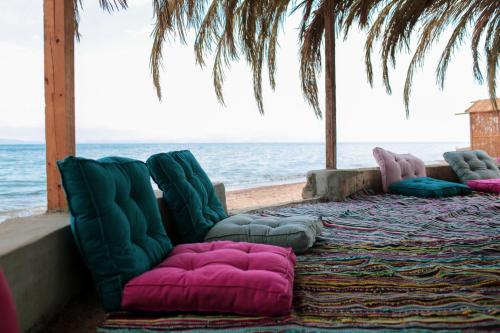 Strand, Falak in Qesm Nwebaa