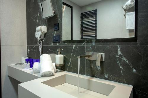HOTEL SOLUN - image 10