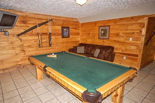 Bear Britches Lodge - image 4