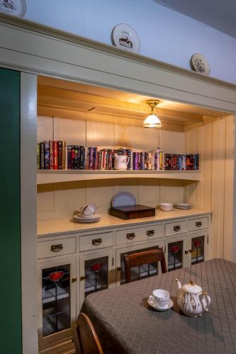 Superior One-Bedroom Apartment