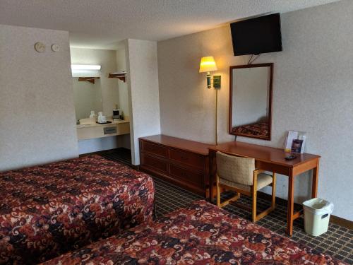 Double Room with Two Double Beds - Smoking