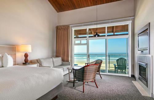 Hallmark Resort - Newport