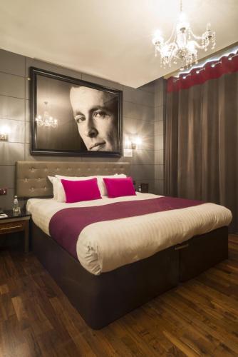 Angels Share Hotel - image 8