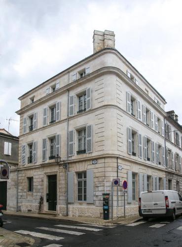 Appart'Hôtel - VILLA CÔTÉ PLATEAU - Hyper Centre - 3 Étoiles Certifiées- - 숙소 외관